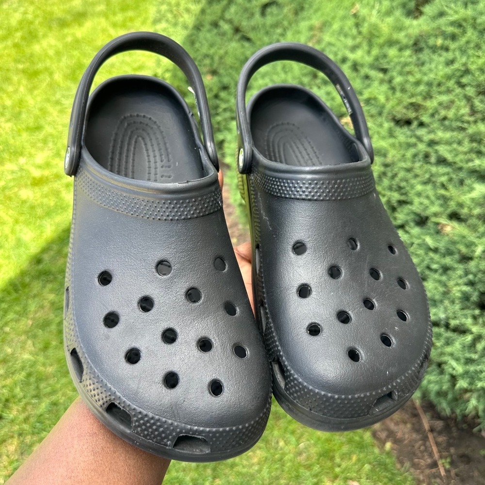 Crocs Adult Classic Clogs Unisex Size M10 W12 Black Sandals - Picture 4 of 12